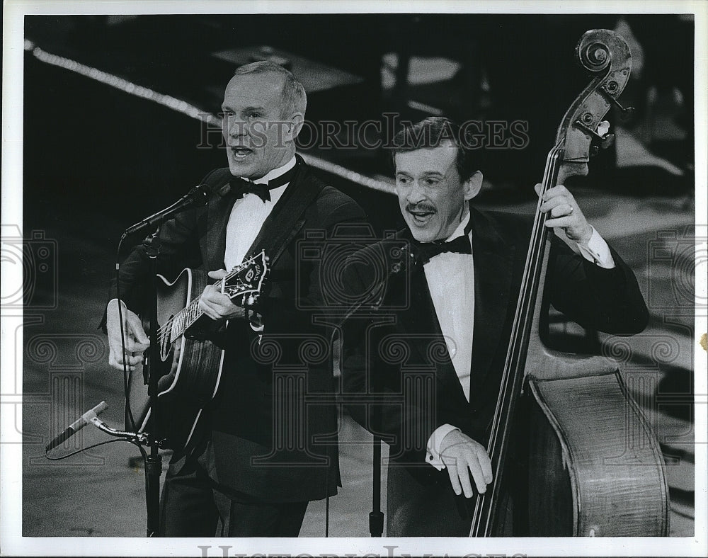 1988 Press Photo The Smothers Brothers at the Boston Pops - Historic Images