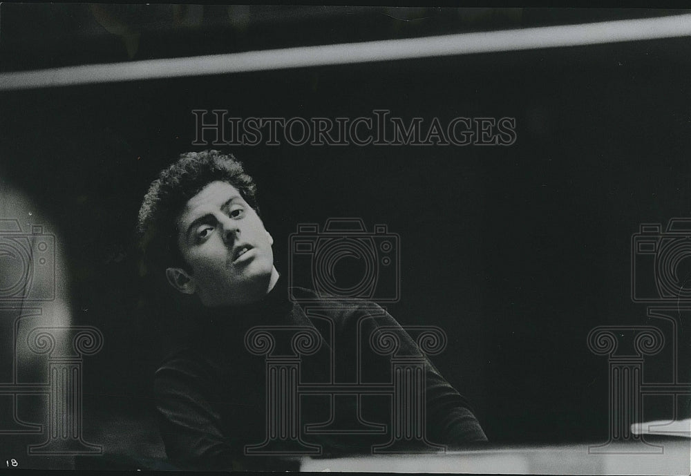 1972 Press Photo Daniel Barenboim, Pianist - Historic Images