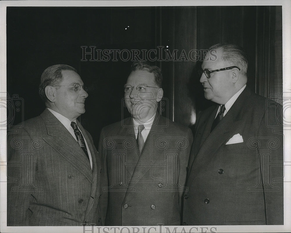 1952 Press Photo Wm Zetzmann, Mayor John B Hynes,Ralph Binney - Historic Images