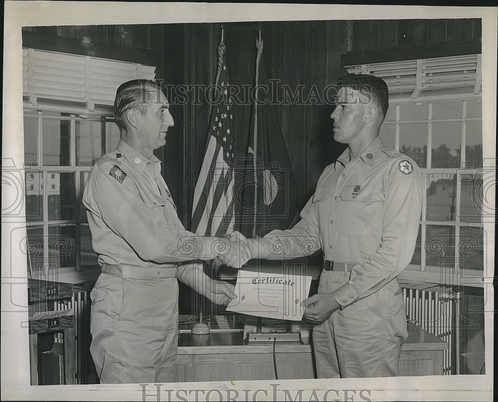 1953 Press Photo Robert B. Rich, Alfred W. Liedtke, US Army Top Soldier Of Week - Historic Images