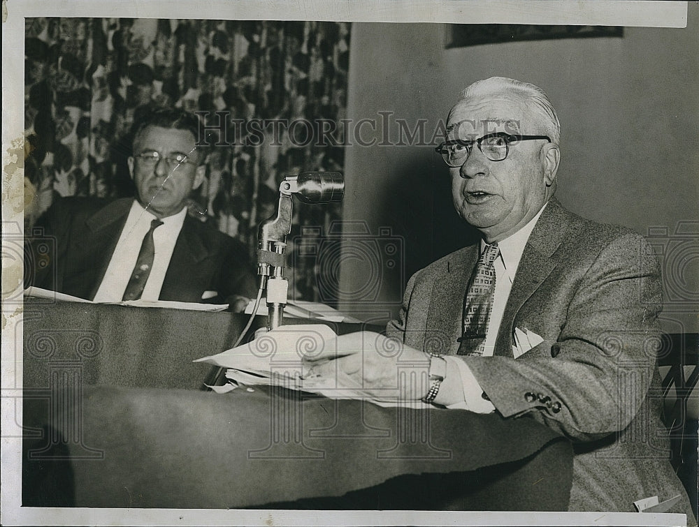 1956 Press Photo Walter E Barrett, Supt  B &amp; M  Terminal - Historic Images