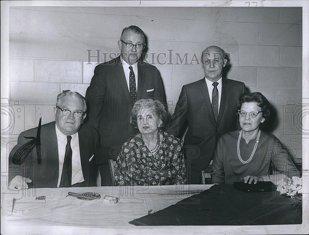 1965 Press Photo Honorable Frederic McMinnimom. Mrs. Francis O&#39;Connell - Historic Images