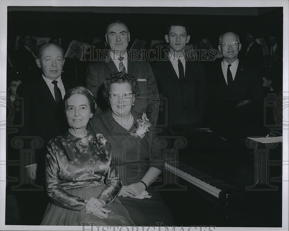 1962 Press Photo H.M. Cruikshank, Mrs. H.R. Beatty, W. Tesson, Dr. H.R. Beatty - Historic Images