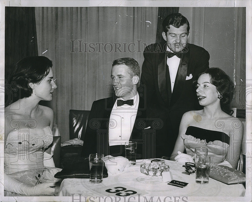 1953 Press Photo Spring Waltz Evening at the Sheraton Plaza Hotel - Historic Images