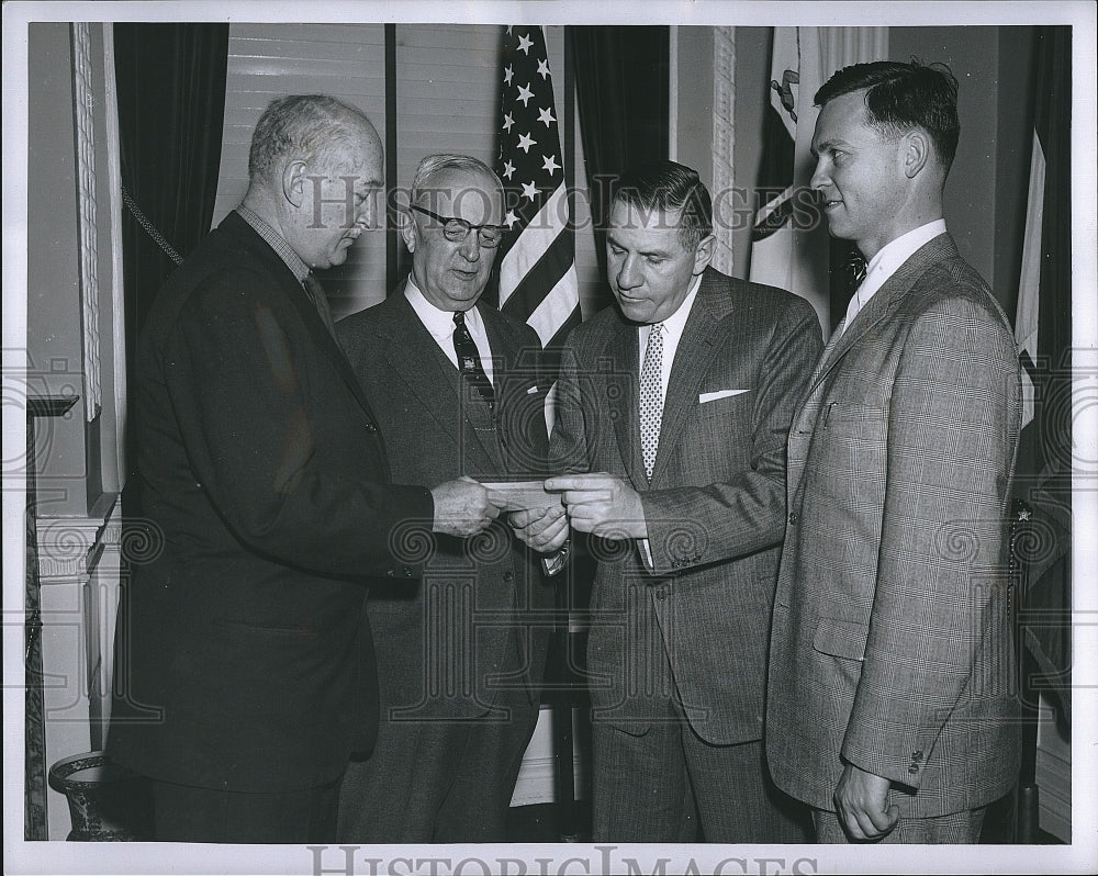 1957 Press Photo Governor Foster Furcolo, Douglas Dawson, Flody Bell - Historic Images