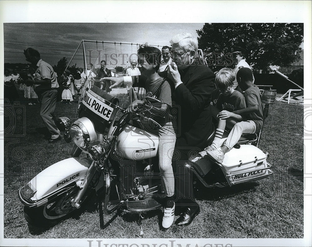 1988 Press Photo Cardinal Law, De Lam, Victor Bruce, Teddy Mitchell, Joe Sweeney - Historic Images