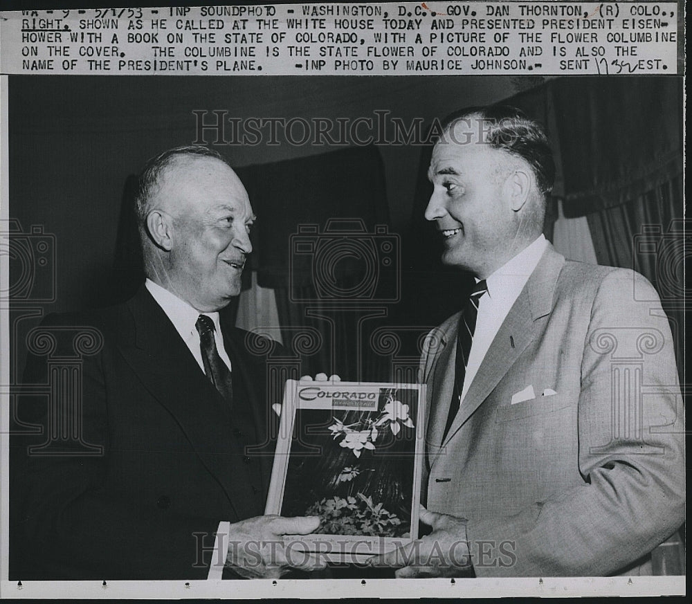 1953 Press Photo Gov. Dan Thornton presents book to President Eisenhower - Historic Images