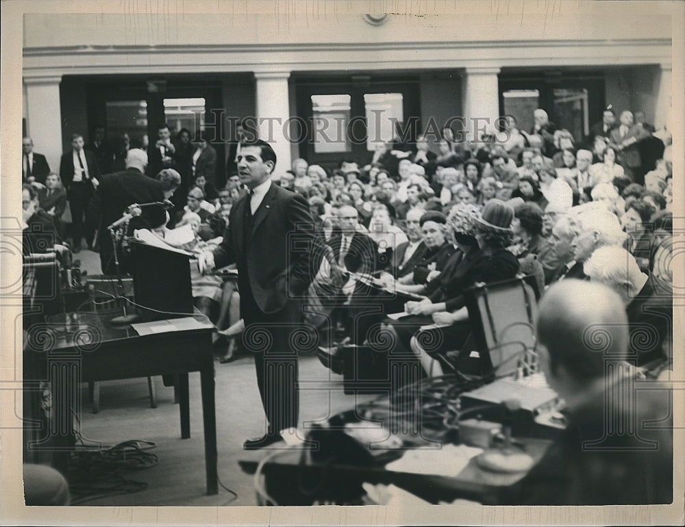 1967 Press Photo Representative Joseph De Carlo - Historic Images