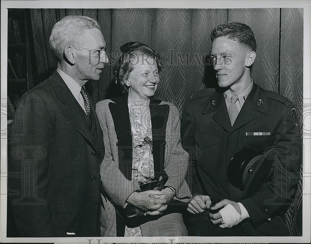 1945 Press Photo "Vox Pop" Parks Johnson,Louise  Johnson,Wm Johnson Jr - Historic Images
