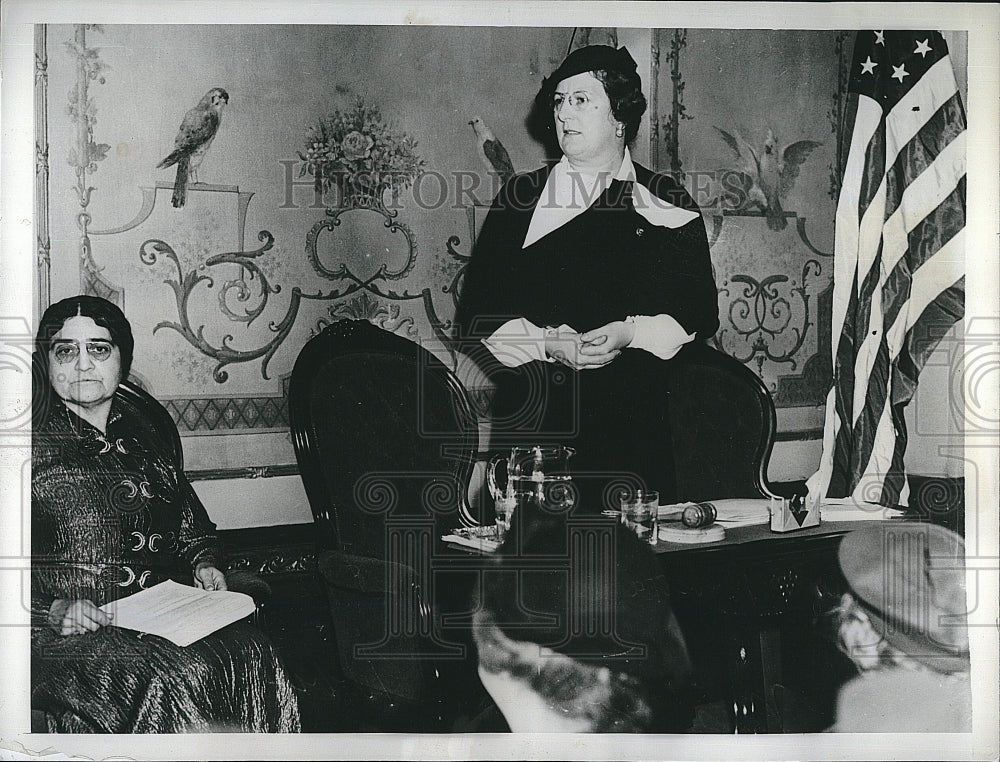 1936 Press Photo Mrs Roberta Campbell, Mrs JL Whitehurst Fed of Women's Club - Historic Images