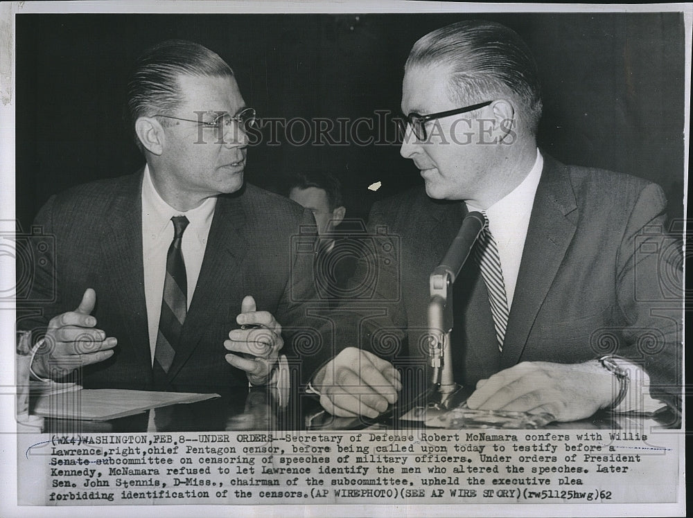 1962 Press Photo Defense Sec Robert McNamara, Willis Lawrence - Historic Images