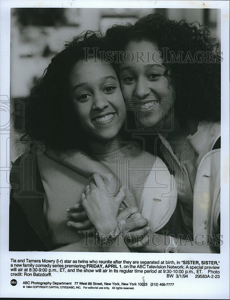 1994 Press Photo &quot;Sister, Sister&quot; starring Tia &amp; Tamara Mowry - Historic Images