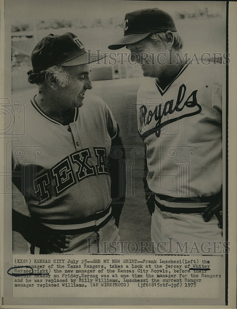 1975 Press Photo Frank Lucchesi Manager Texas Rangers Whitey Herzog Kansas - Historic Images