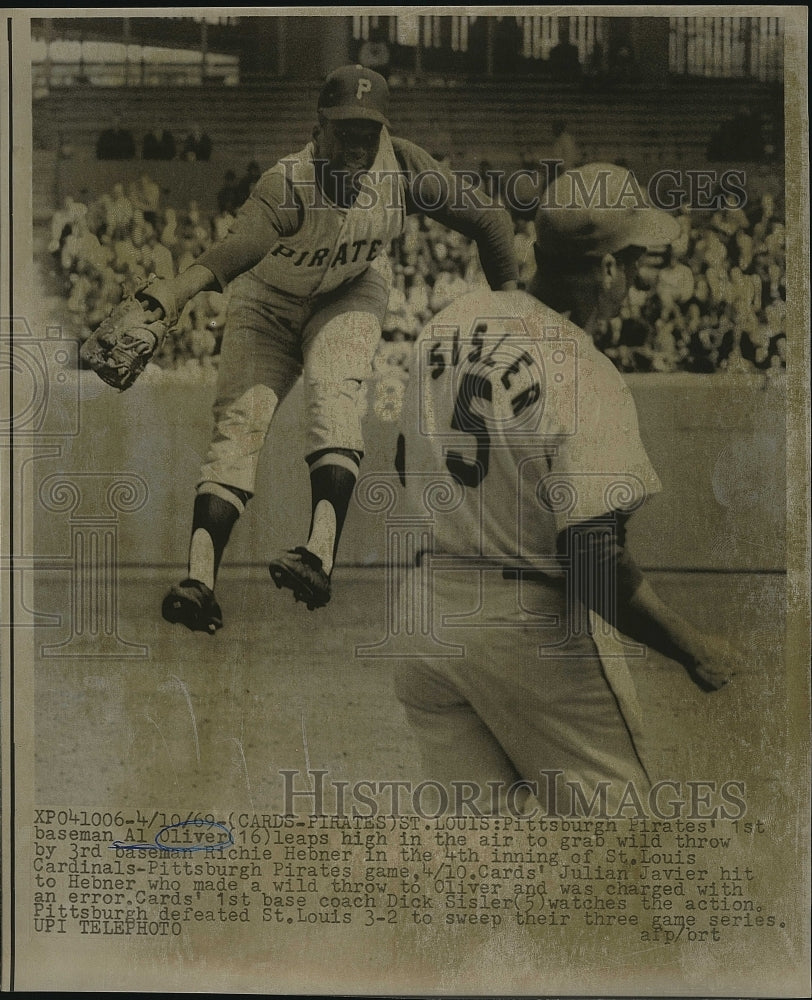 1989 Press Photo Al Oliver 1st Baseman Pittsburgh Pirates Grabs Ball Cardinals - Historic Images