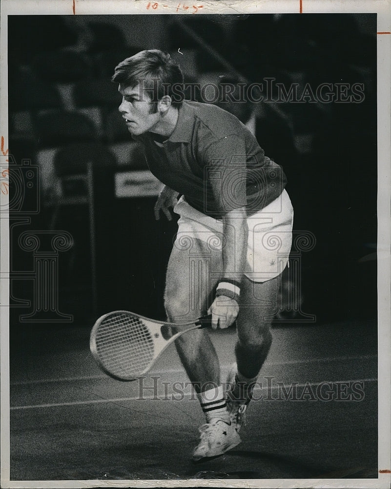 1975 Press Photo Roscoe Tanner in Blue Group Tournament in Bayfront Center. - Historic Images