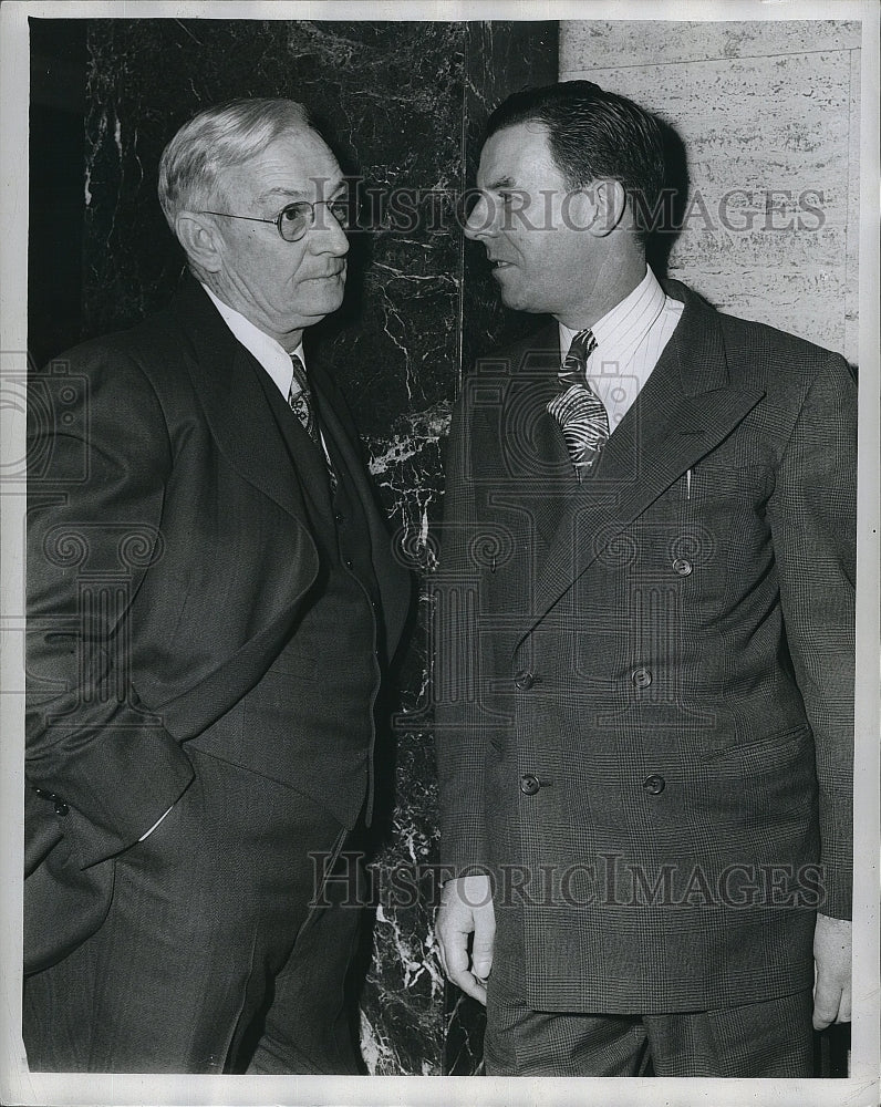 1945 Press Photo Red&#39;s Mgr Bill McKechnel &amp; Boston Braves Mgr John Quinn - Historic Images