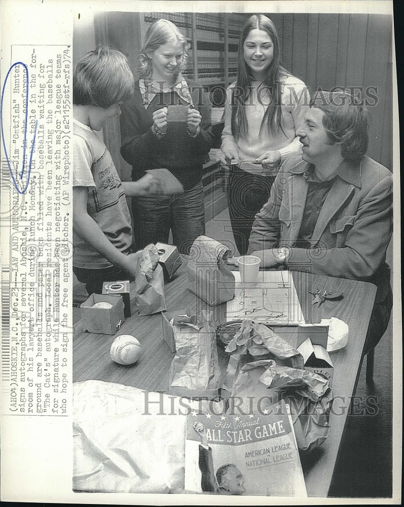 1974 Press Photo Jim Catfish Hunter, Baseball Pitcher, New York Yankees, Oakland - Historic Images