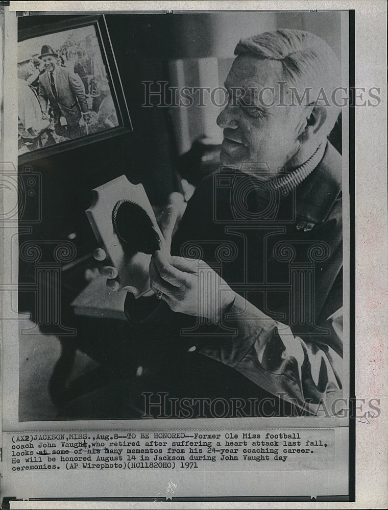 1971 Press Photo Johnny Vaught, University Of Mississippi Football Coach - Historic Images