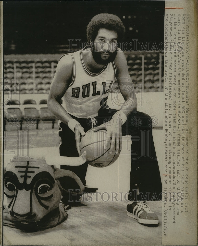 1973 Press Photo "Stormin' " Norman Van Lier of Chicago Bulls - Historic Images