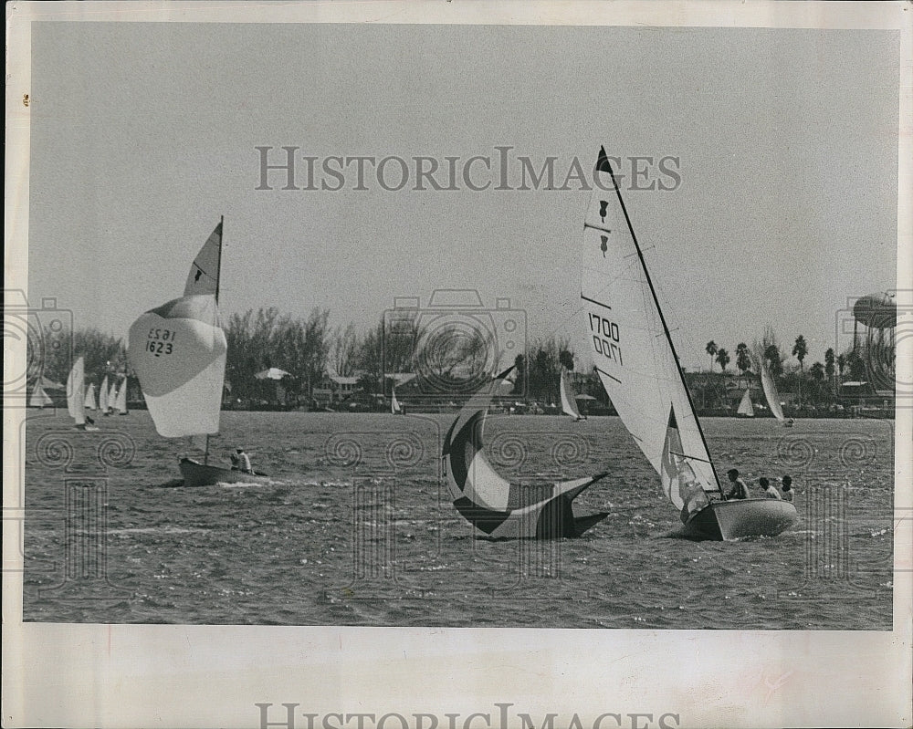 1963 Press Photo Veterans&#39; Day All-Class Regatta - Historic Images