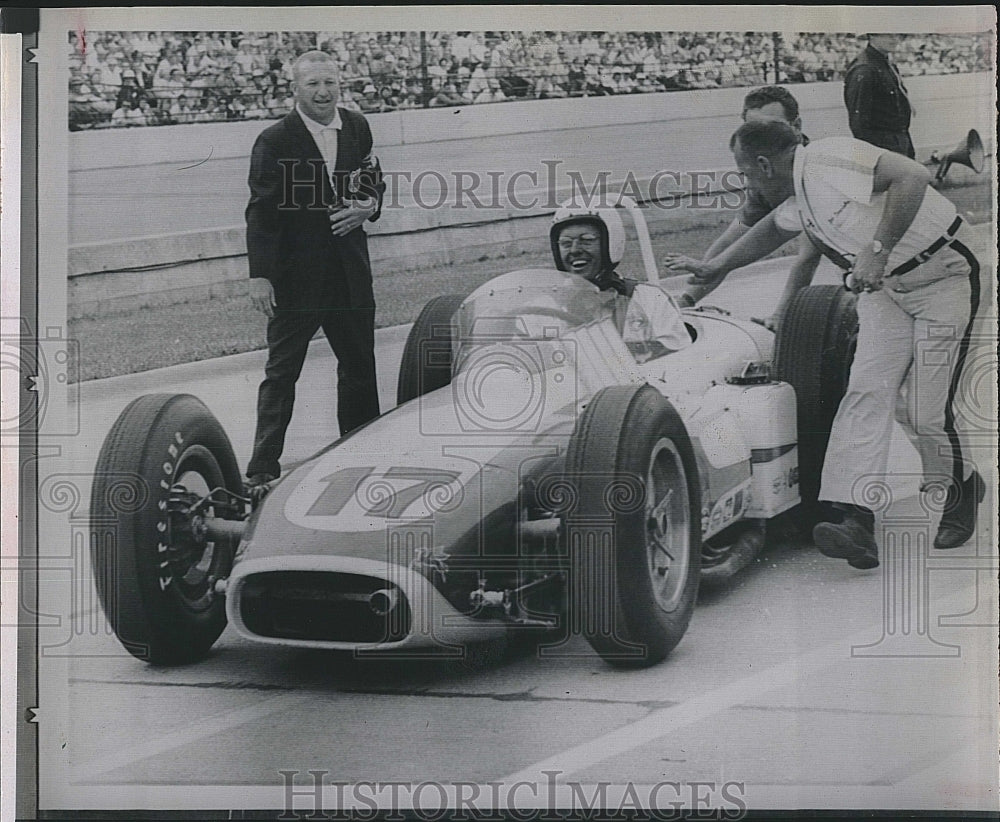 1963 Press Photo Troy Ruttman and crew happy after qualifying for Indy 500 - Historic Images