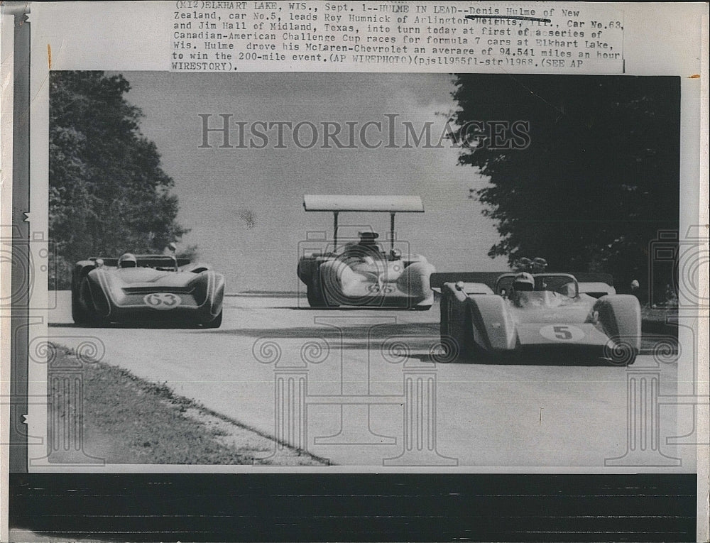 1968 Press Photo Denis Hulme leading in the Canadian-American Challenge Cup - Historic Images