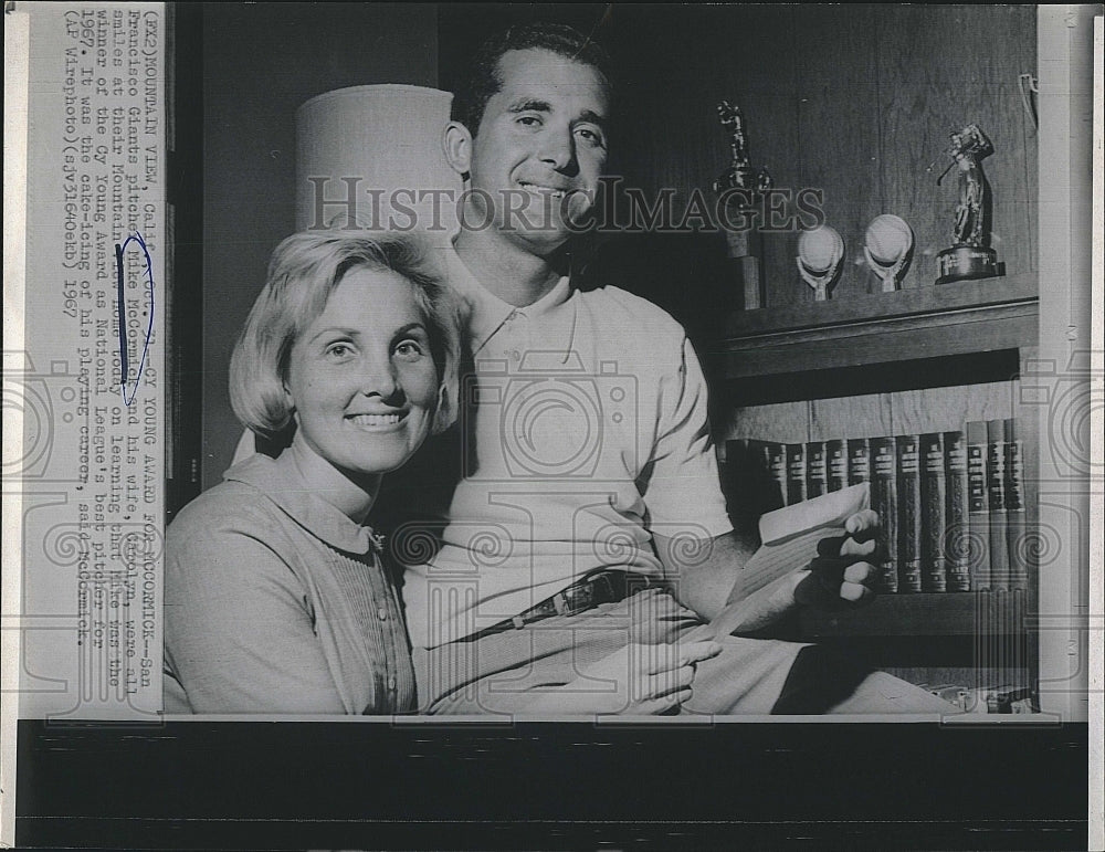 1967 Press Photo SF Giants pitcher Mike McCormick and wife, Carolyn - Historic Images