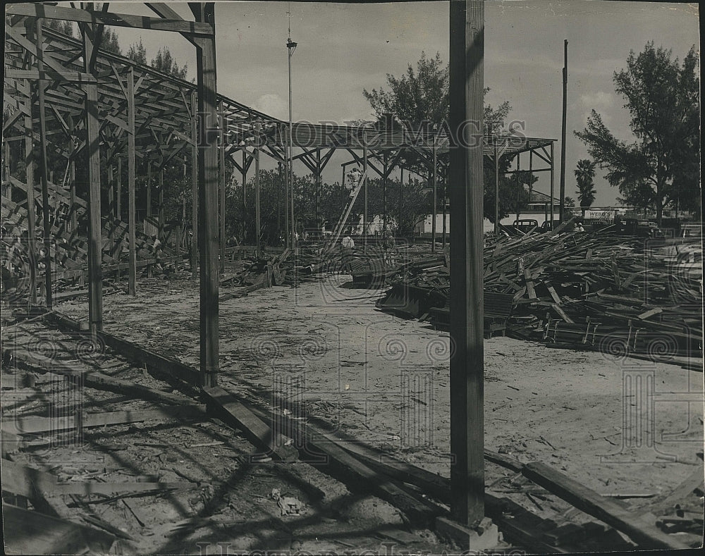 Press Photo demolition of old Waterfront park grandstand (Al Lang Field) - Historic Images