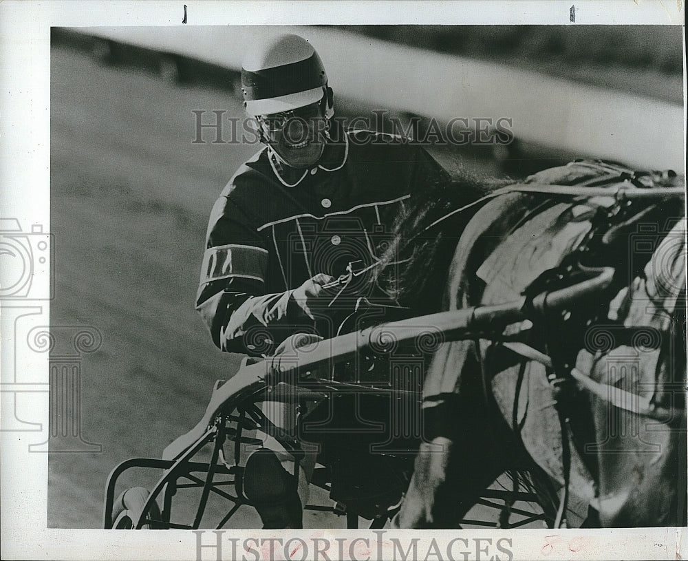 1968 Press Photo World Cup Alpine skier Jean-Claude Killy driving in sulky race - Historic Images