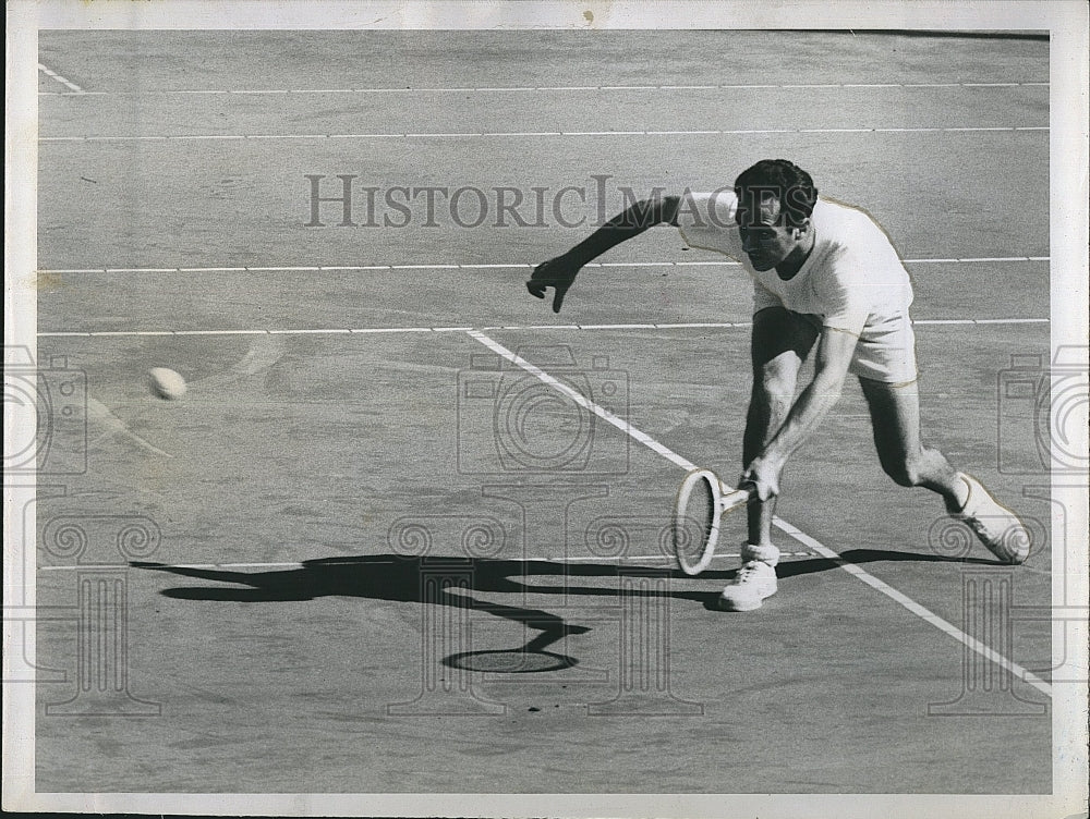 1955 Press Photo Tennis Player Henri Rochon During Tournament - Historic Images