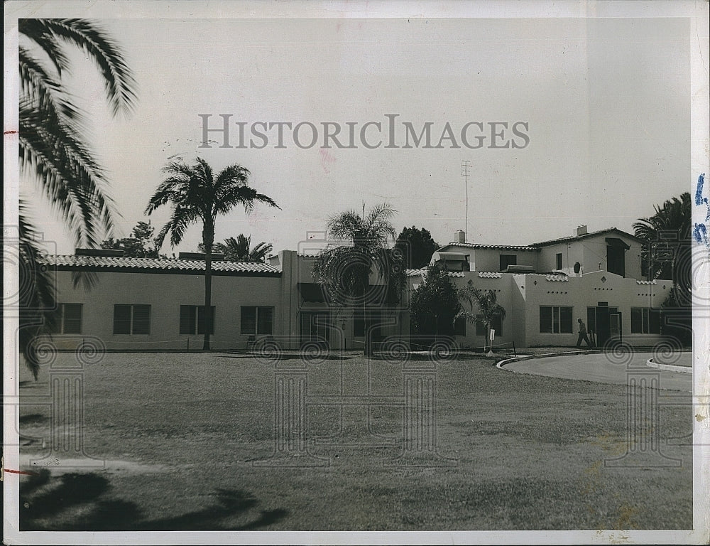 1954 Press Photo Exterior Of Pasadena Golf Club - Historic Images