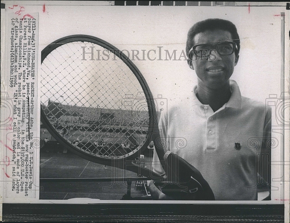 1969 Press Photo Tennis Player Arthur Ashe During Davis Cup - Historic Images