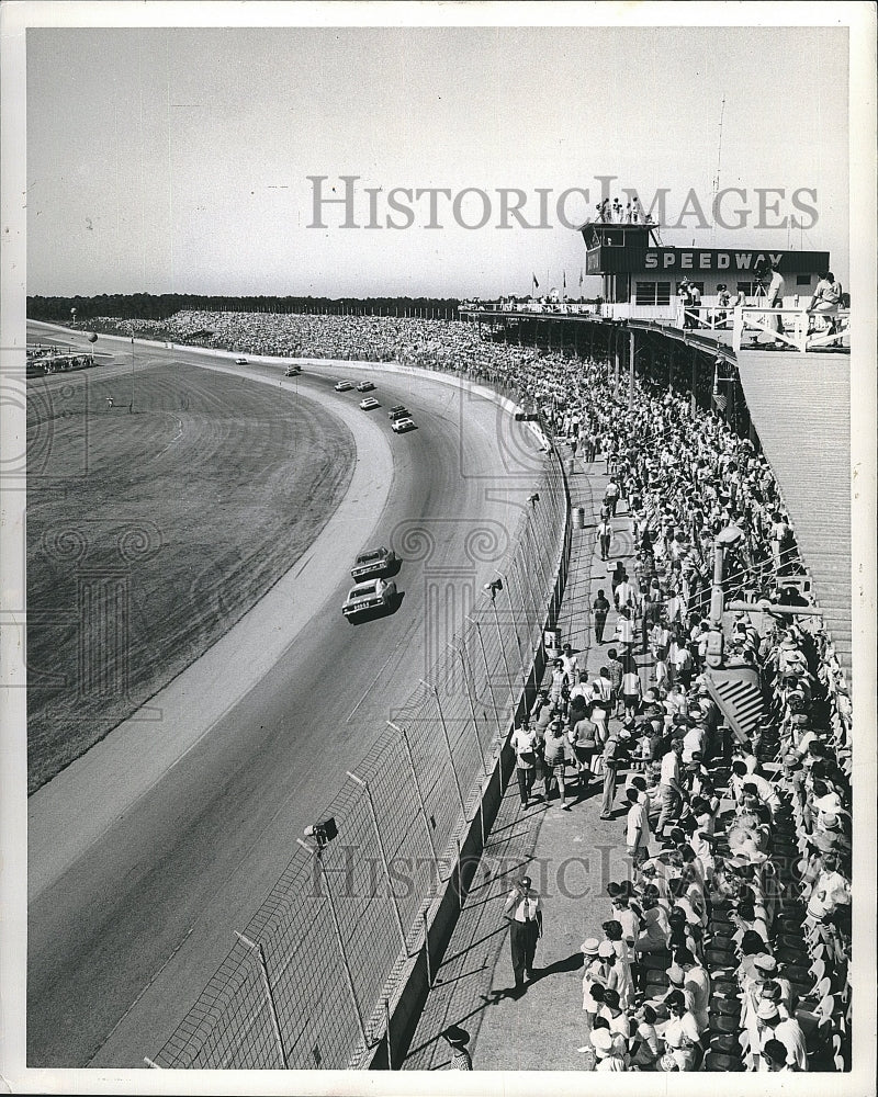 1971 Press Photo Daytona Motor Speedway During Race - Historic Images