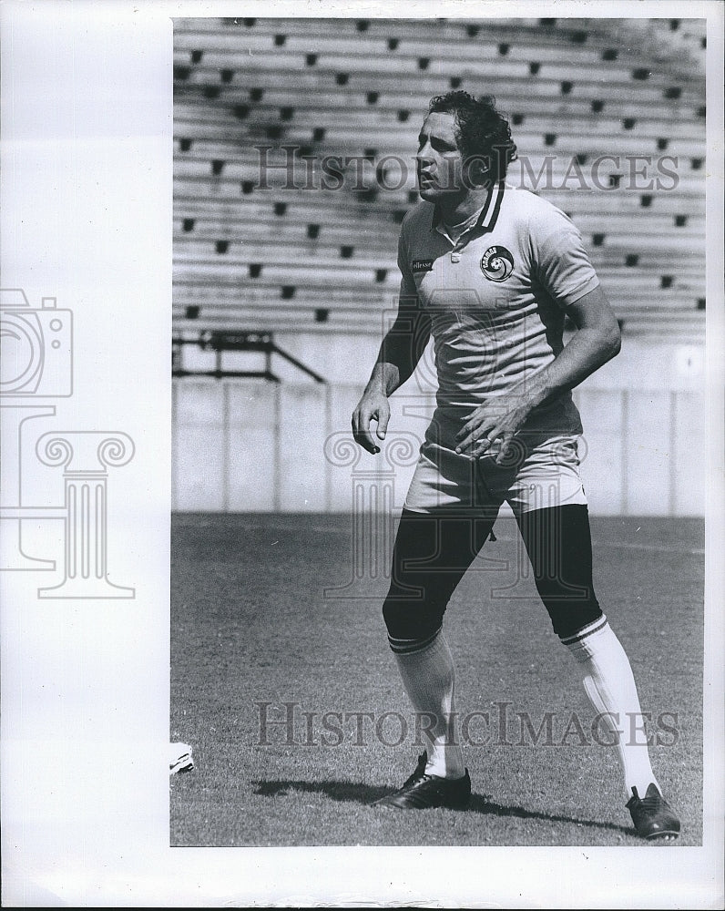 1981 Press Photo Soccer Player Georgio Chinaglia During Practice - Historic Images