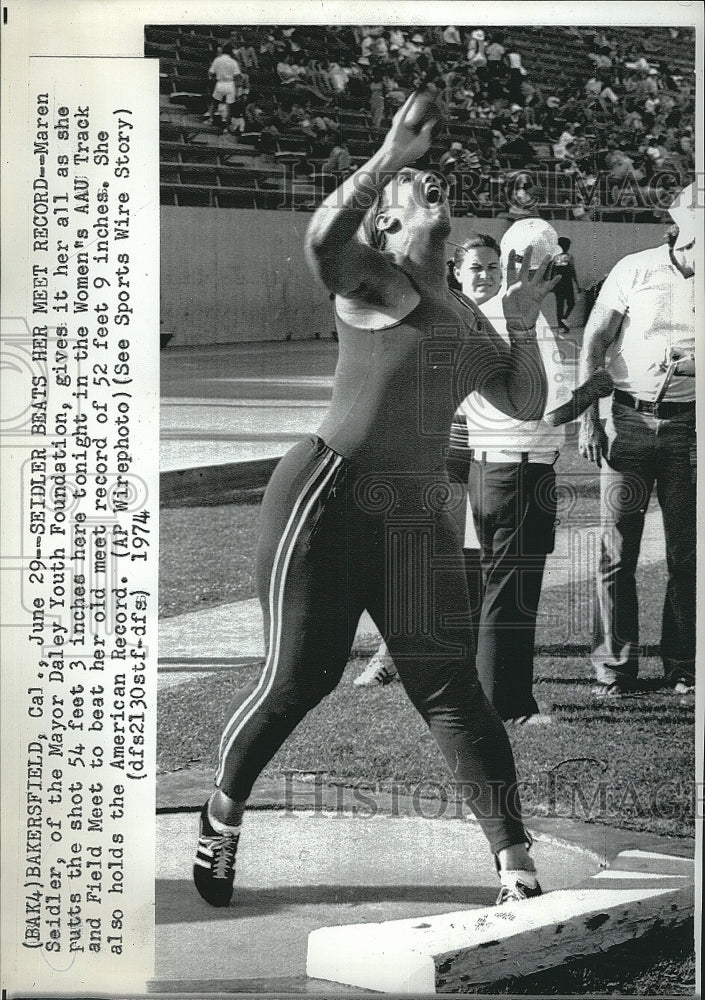 1974 Press Photo Track Runner Maren Seidler During Competition - Historic Images