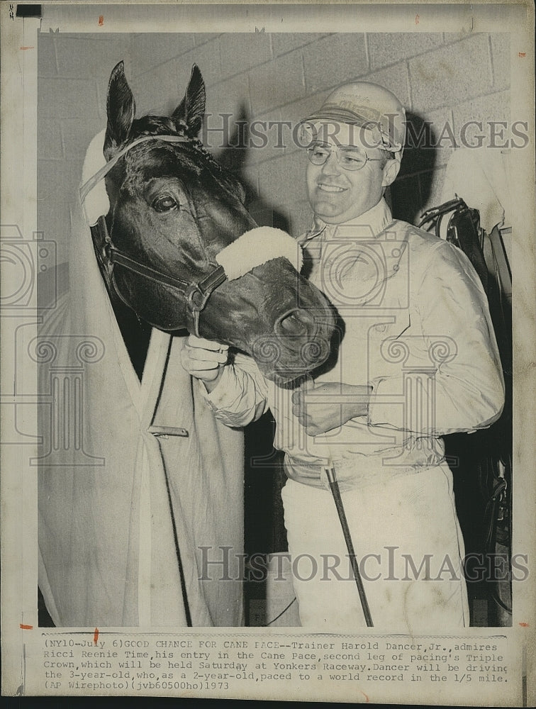 1973 Press Photo Horse Trainer Harold Dancer Jr. admires Ricci Reenie Time - Historic Images