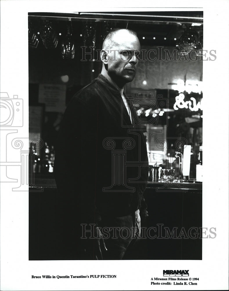 1994 Press Photo Actor Bruce Willis stars in &quot;Pulp Fiction&quot; - Historic Images