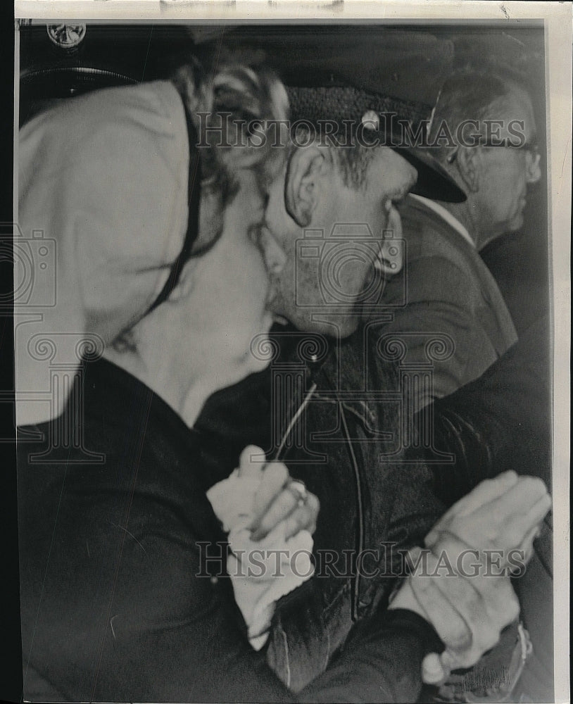 1957 Press Photo BMr Hooper as son Ben Hooper rescued from a well he fell in - Historic Images