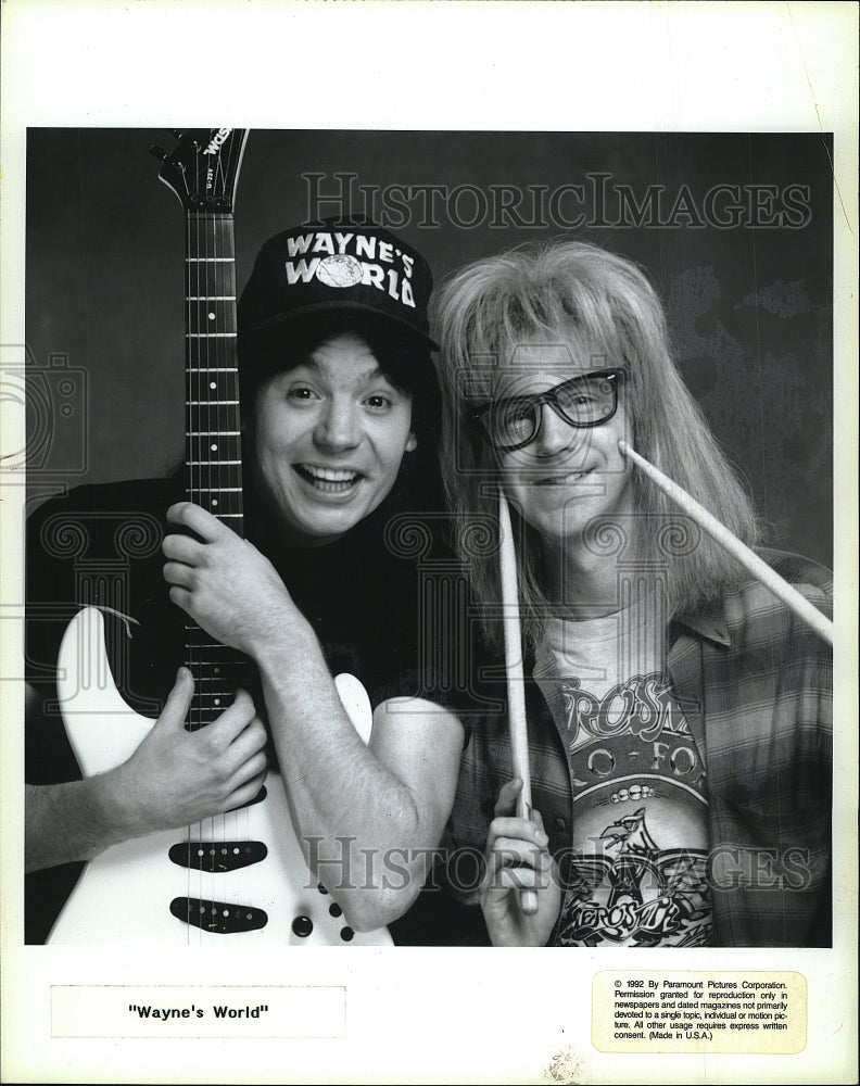 1992 Press Photo Mike Myers and Dana Carvey stars in &quot;Wayne&#39;s World&quot;. - Historic Images