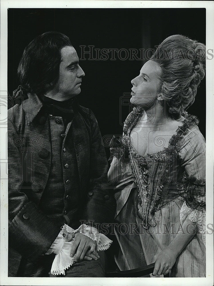 1970 Press Photo Actor Robin Gammell, Pat Galloway in "School for Scandal" Play - Historic Images