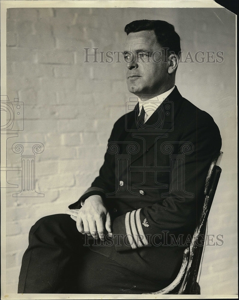 1928 Press Photo Commander Saunders of the Navy - Historic Images