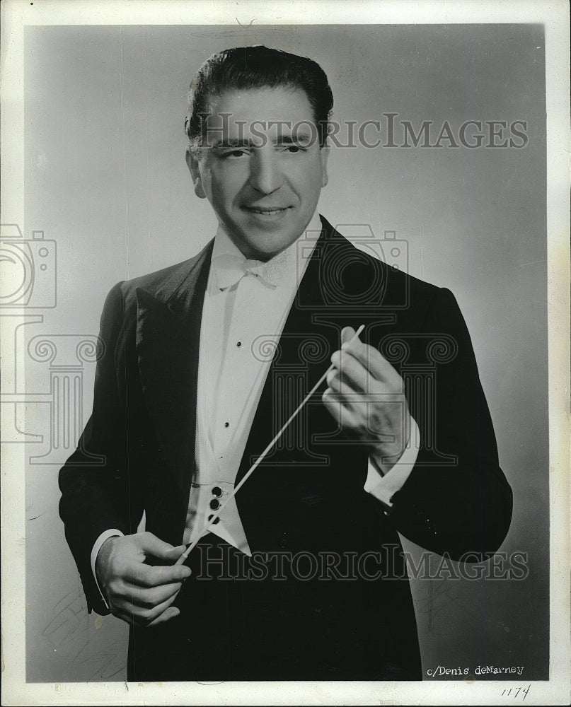 1960 Press Photo Mantovani, British Conductor In Symphony Hall - Historic Images