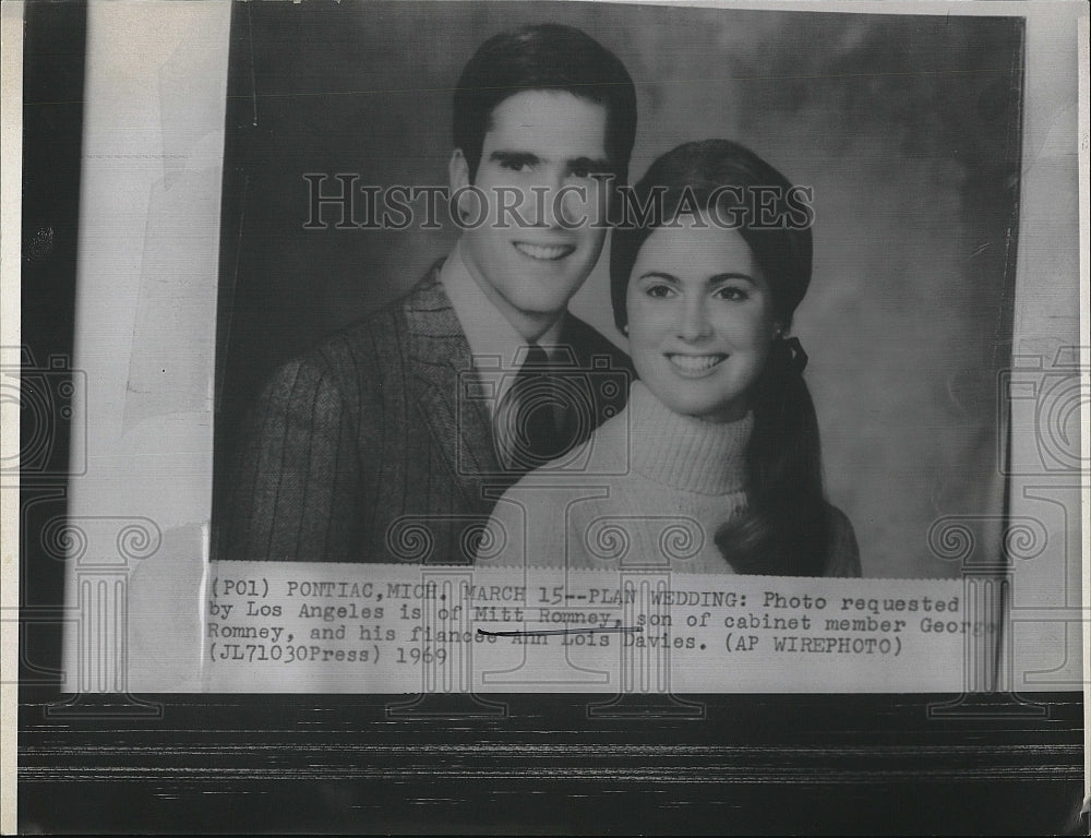 1969 Press Photo Mitt Romney Engaged to Ann Davies - Historic Images