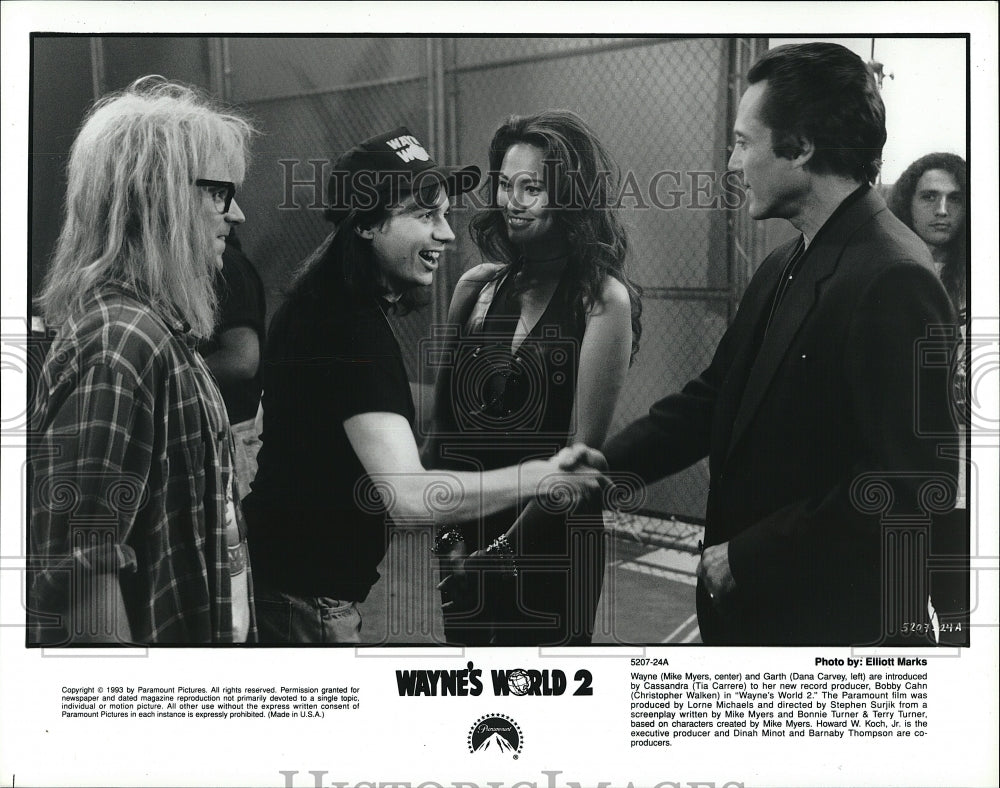 1993 Press Photo Actors Myers, Carvey, Carrere, &amp; Walken In &quot;Wayne&#39;s World 2&quot; - Historic Images