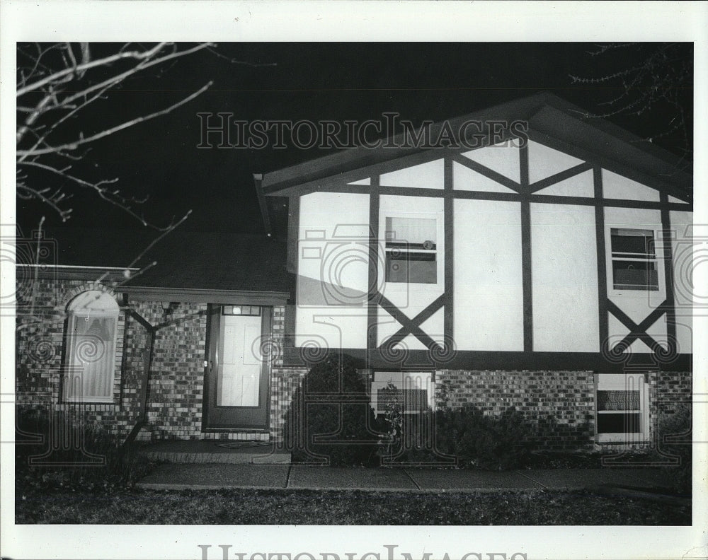 1992 Press Photo Home of Schoo, allegedly left their young daughter at home. - Historic Images