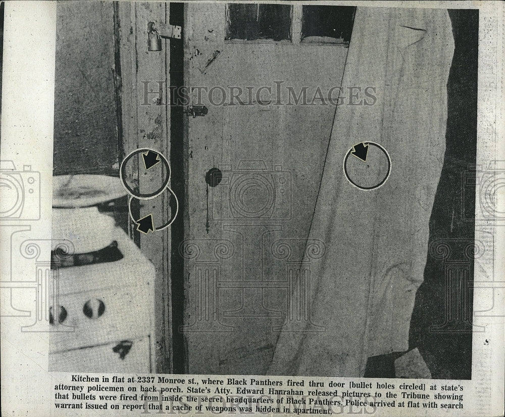 1969 Press Photo Kitchen in a flat that was shot at by the Black Pathers - Historic Images