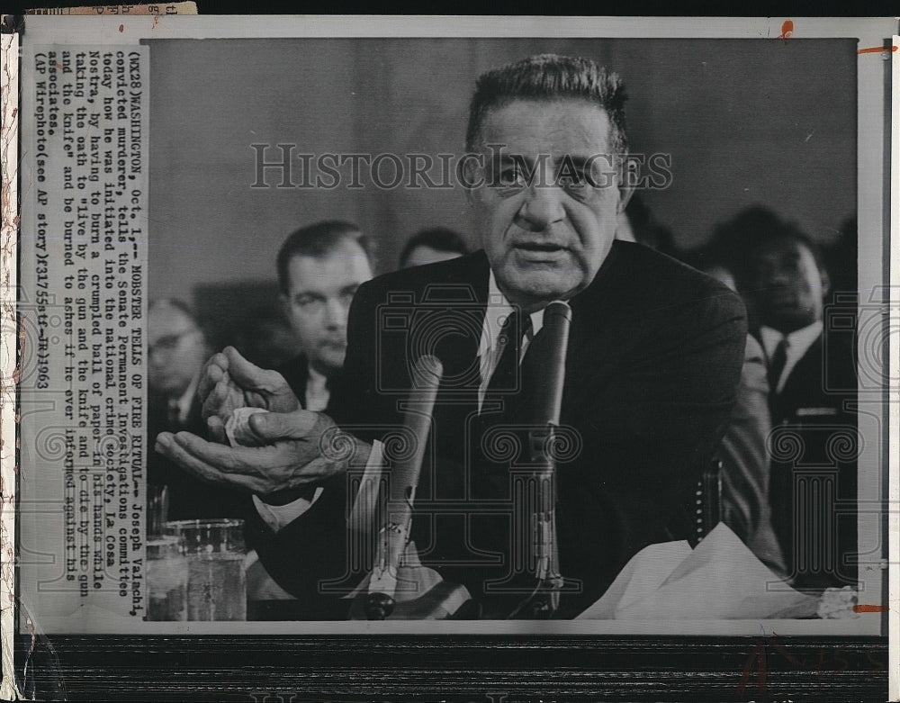 1963 Press Photo Mobster Joseph Valachi Testifies Senate Committee Washington - Historic Images