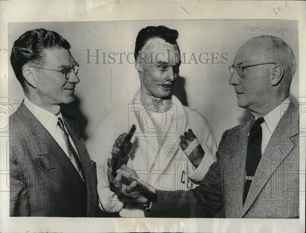 1953 Press Photo Dr. Thomas Barrett Sgt. Charles Edward Lint Col. RA Birmingham - Historic Images