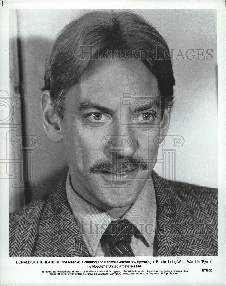 1981 Press Photo Film Eye Of The Needle Closeup Scene With Donald Sutherland - Historic Images