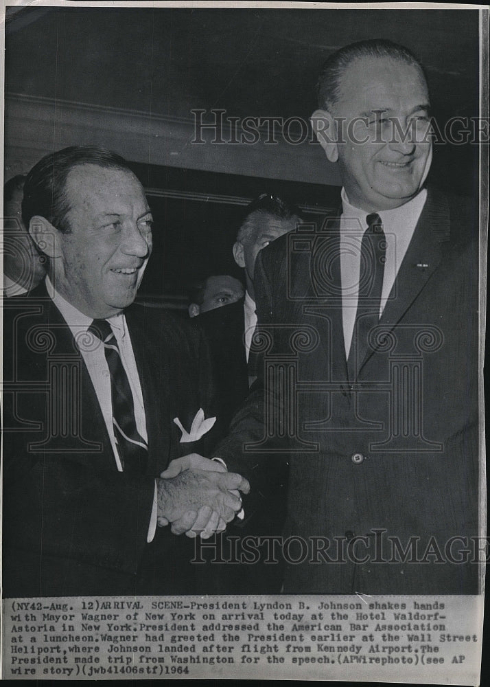 1964 Press Photo President Lyndon Johnson Shaking Hands With Mayor Wagner - Historic Images